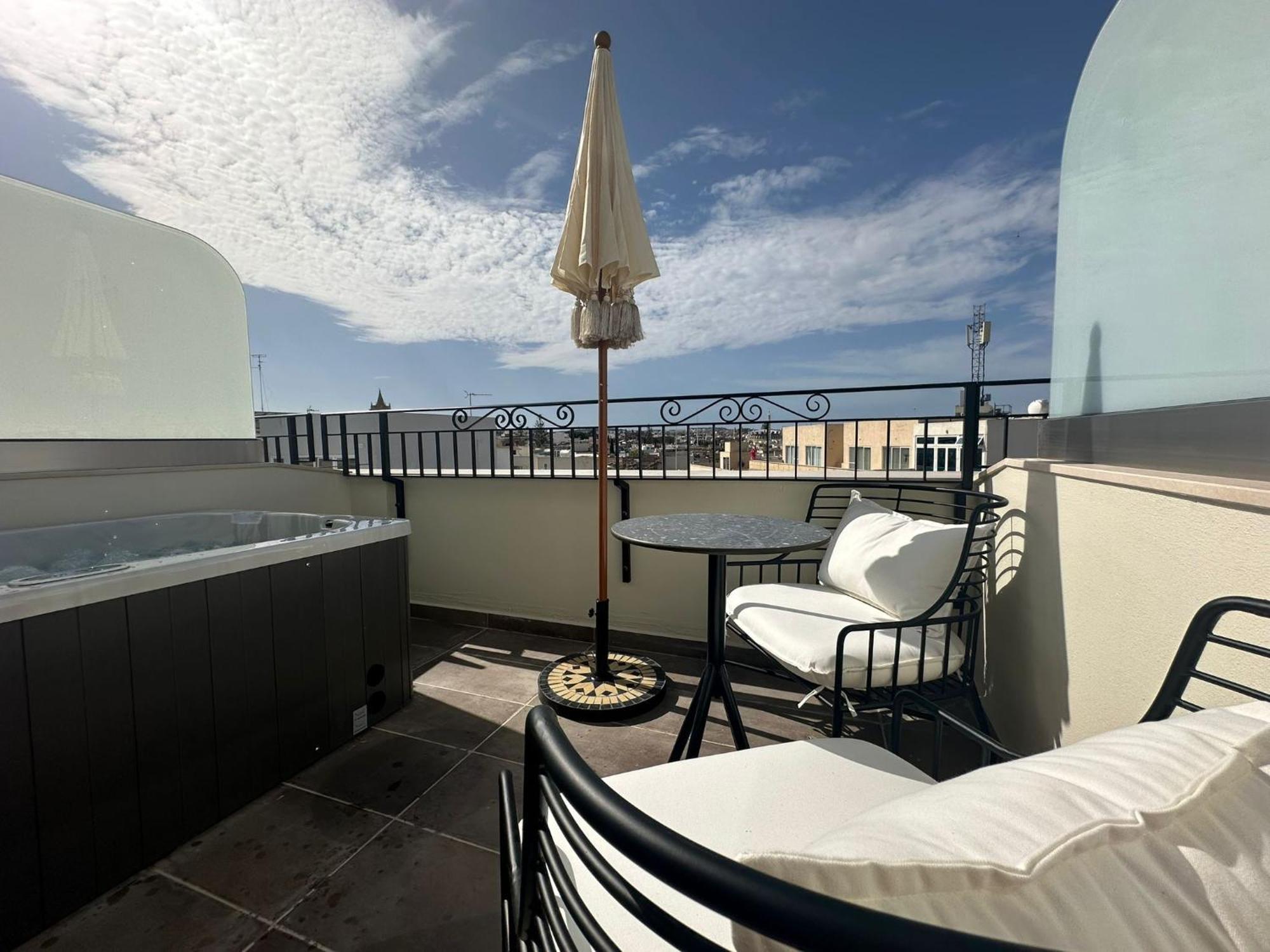 Royale Sainte Helene Boutique Hotel 比尔基卡拉 外观 照片